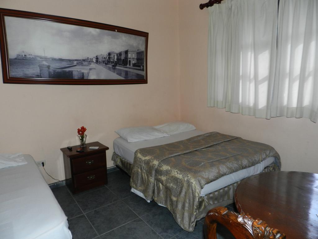 Hotel Navarro Santo Domingo Ruang foto